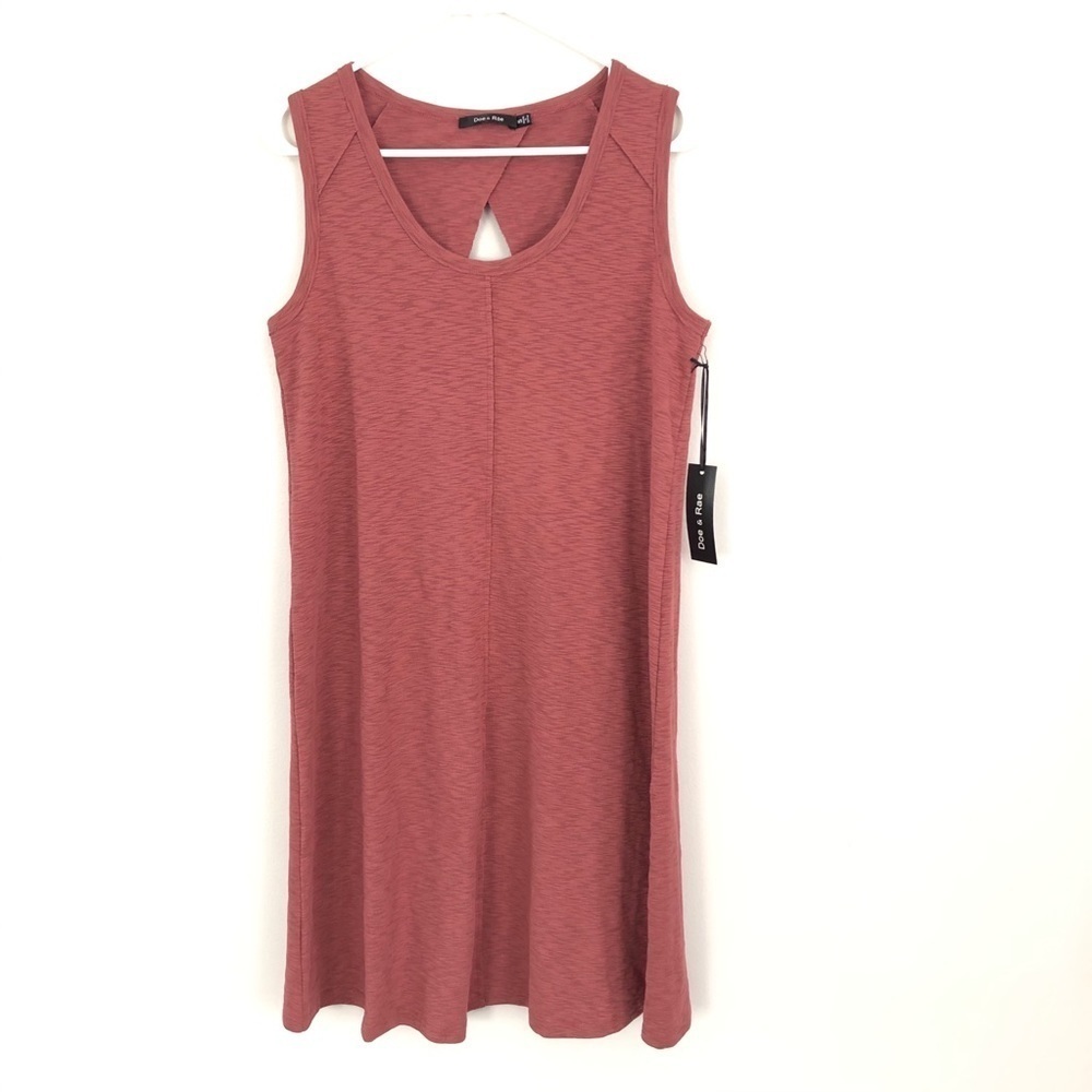 NWT Doe & Rae keyhole back sleeveless shift dress